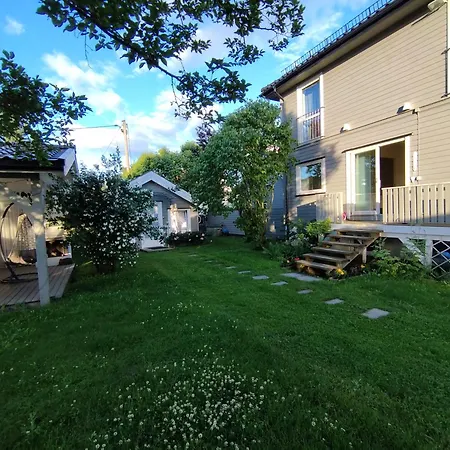 Διαμέρισμα With The Garden Hokksund