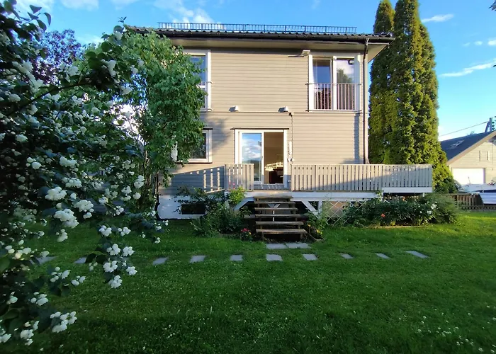 With The Garden * Hokksund